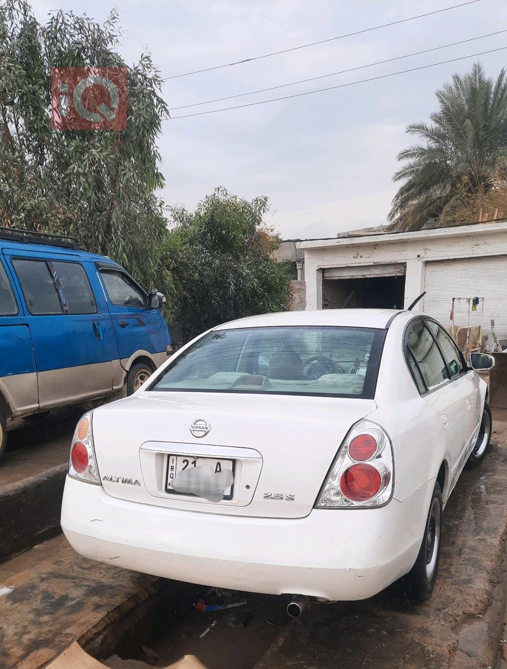 نيسان ألتيما